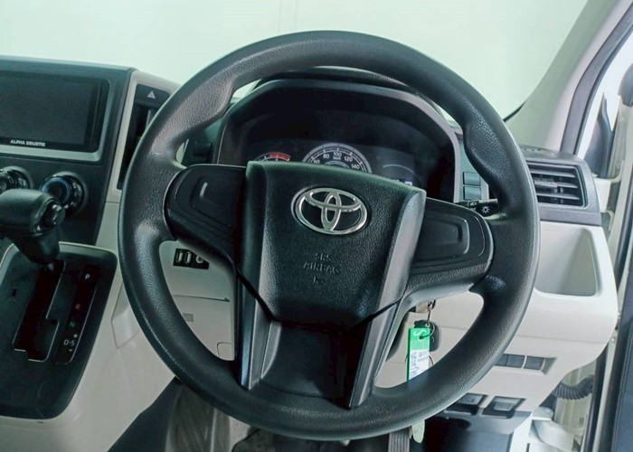 Used 12
                    TOYOTA
                     for Sale Image
