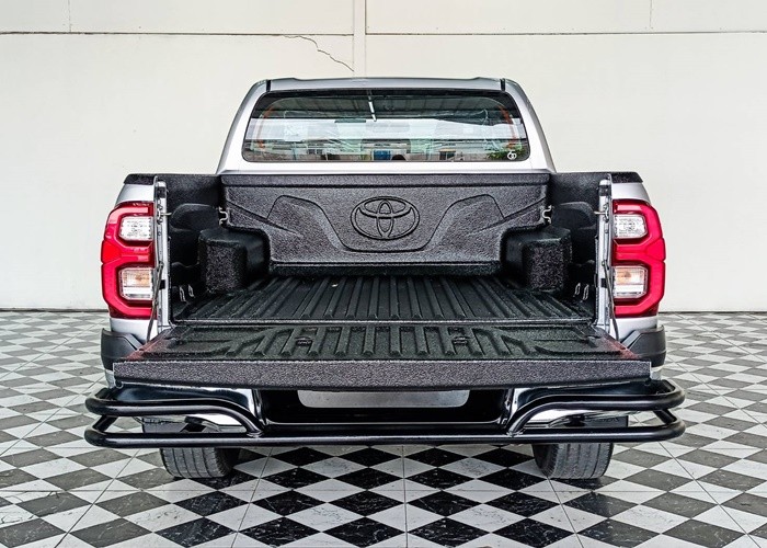 Used 8
                    TOYOTA
                     for Sale Image