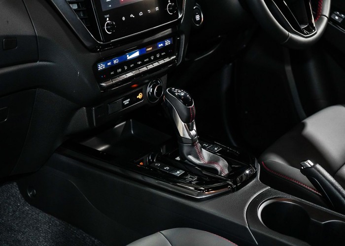 Used 1
                    ISUZU
                     for Sale Image