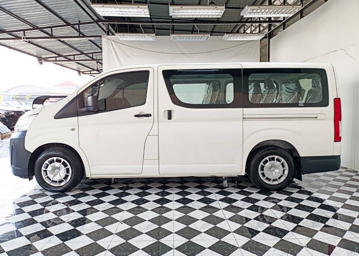 Used 12
                    TOYOTA
                     for Sale Image