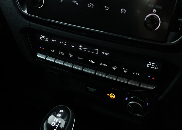 Used 1
                    ISUZU
                     for Sale Image