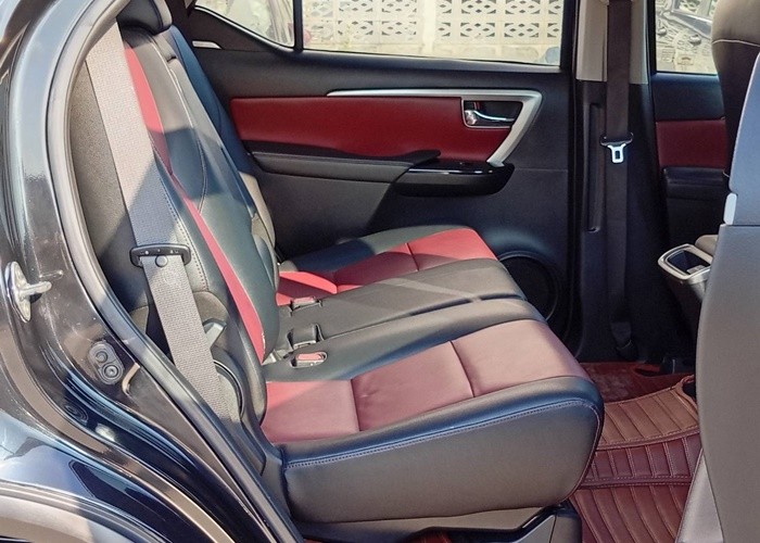 Used 5
                    TOYOTA
                     for Sale Image