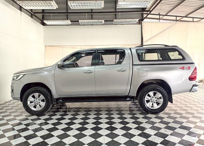 Used 11
                    TOYOTA
                     for Sale Image