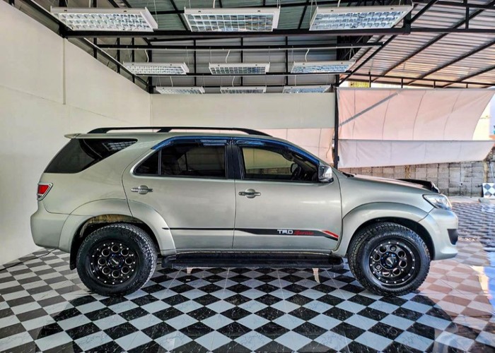 Used 9
                    TOYOTA
                     for Sale Image