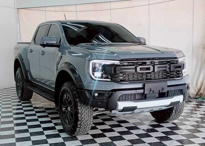 Used 10
                    FORD
                     for Sale Image