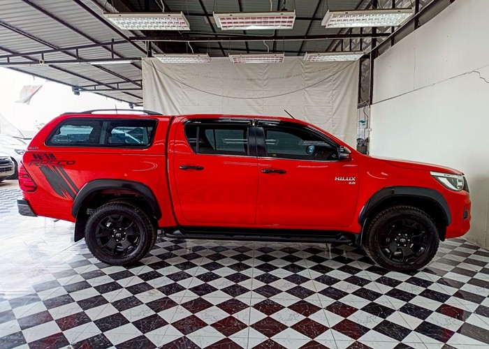 Used 8
                    TOYOTA
                     for Sale Image