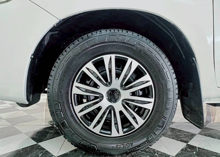 Used 7
                    TOYOTA
                     for Sale Image