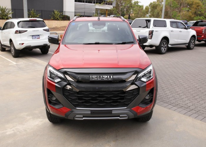 Used 1
                    ISUZU
                     for Sale Image