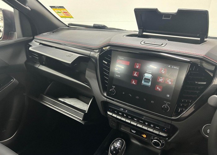 Used 1
                    ISUZU
                     for Sale Image